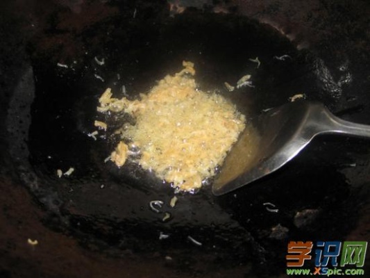 制作黄金大地碎碎面的家常做法分享