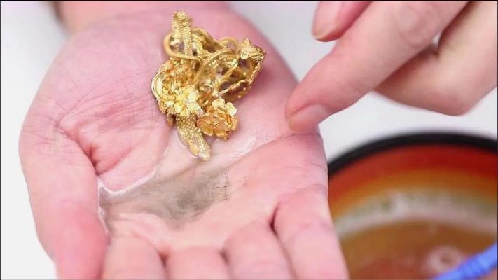 如何让黄金变旧？黄金饰品老化处理方法分享