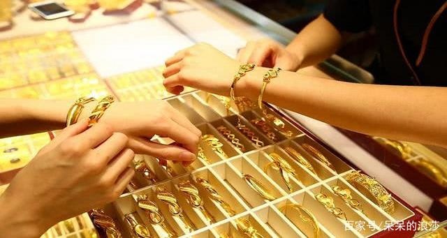 黄金怎么转给别人（黄金转让方法详解）