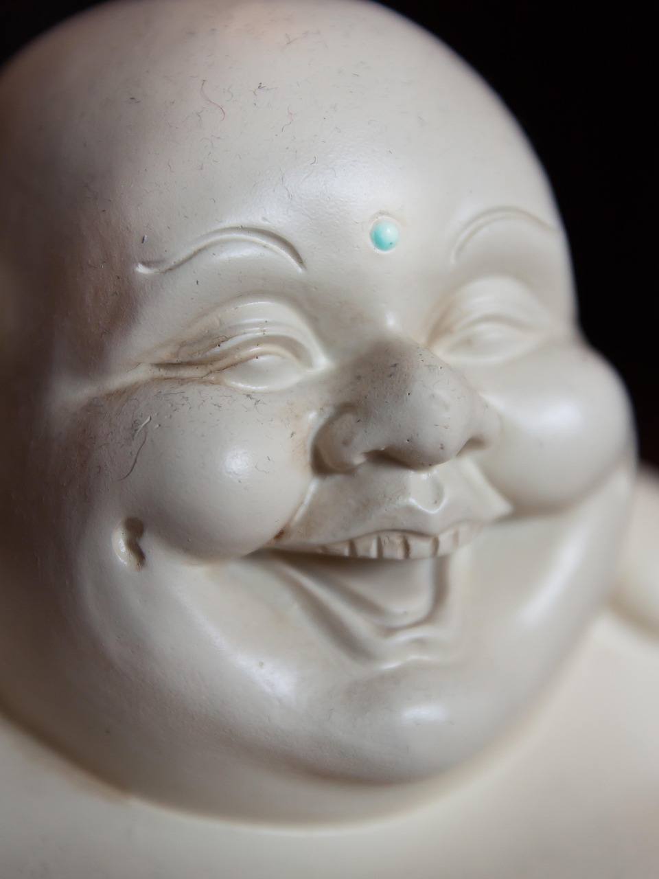 下颌线黄金雕术后睡眠指南，如何正确安排术后休息与睡姿