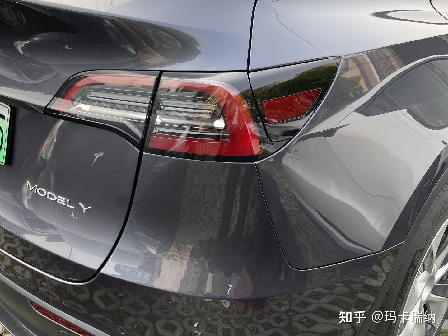 modely尾灯拆卸 特斯拉model 3尾灯怎么拆