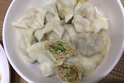 鸡肉水饺的做法 鸡肉水饺的做法大全图解