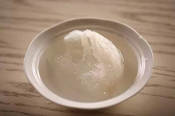燕窝可以放到豆浆里吗 燕窝可以放在豆浆里喝吗