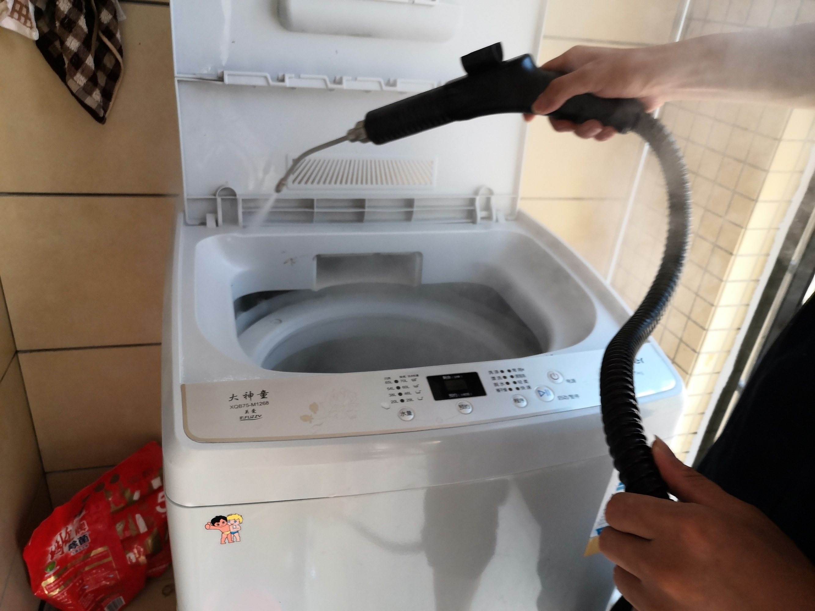 怎么打开洗衣机清洗 怎么打开洗衣机清洗内部