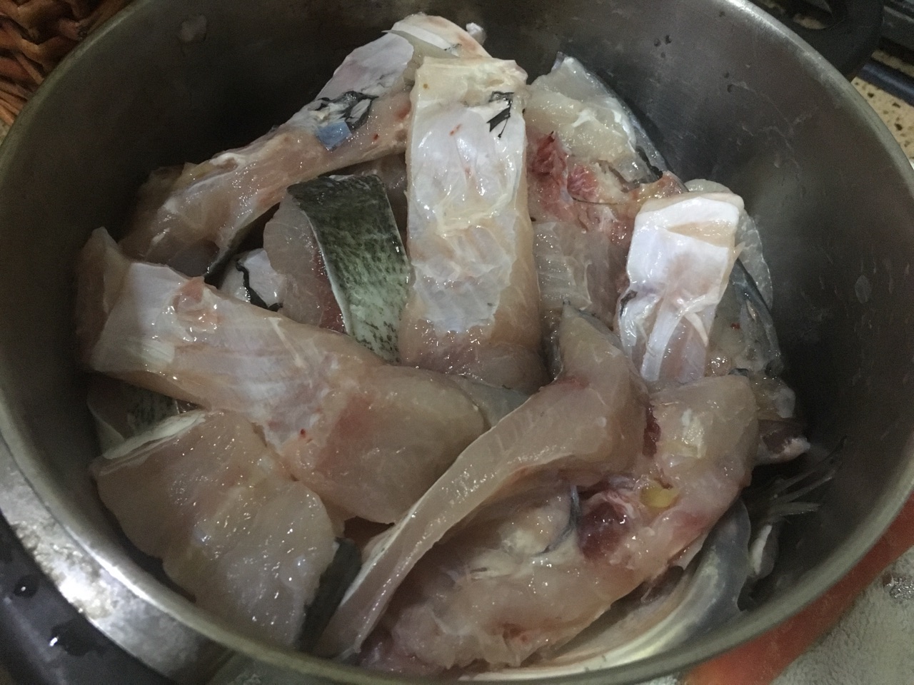 酸菜鱼切片最正宗的做法 酸菜鱼切片最正宗的做法窍门