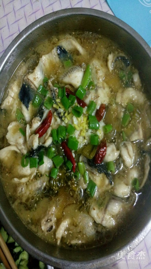 傣味酸菜鱼的正宗做法窍门 傣味酸菜鱼的正宗做法窍门视频