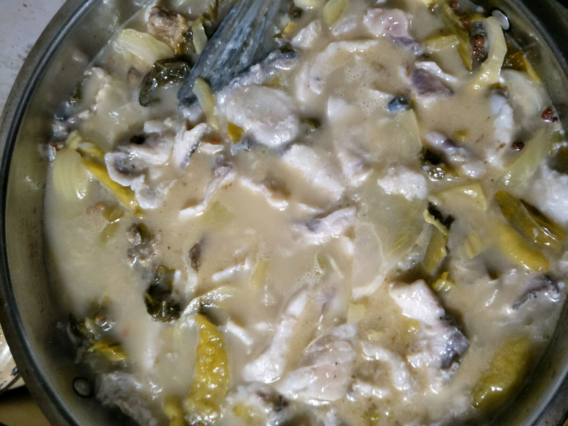 酸菜鱼的正宗做法美食教程 酸菜鱼的正宗做法美食教程视频