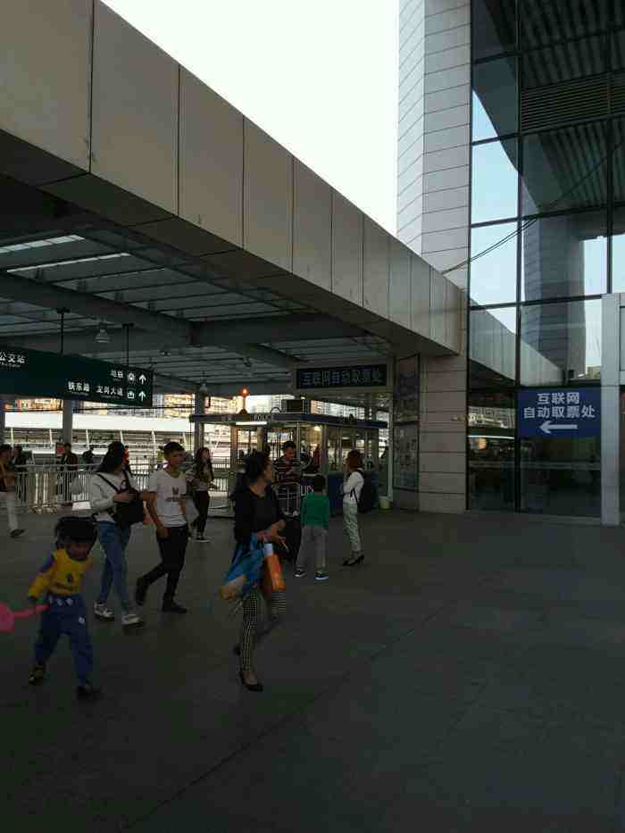 深圳火车东站在哪里(深圳火车东站在哪里坐地铁)